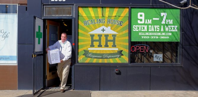 This Survey Says That Marijuana Prices Are Crashing in Colorado